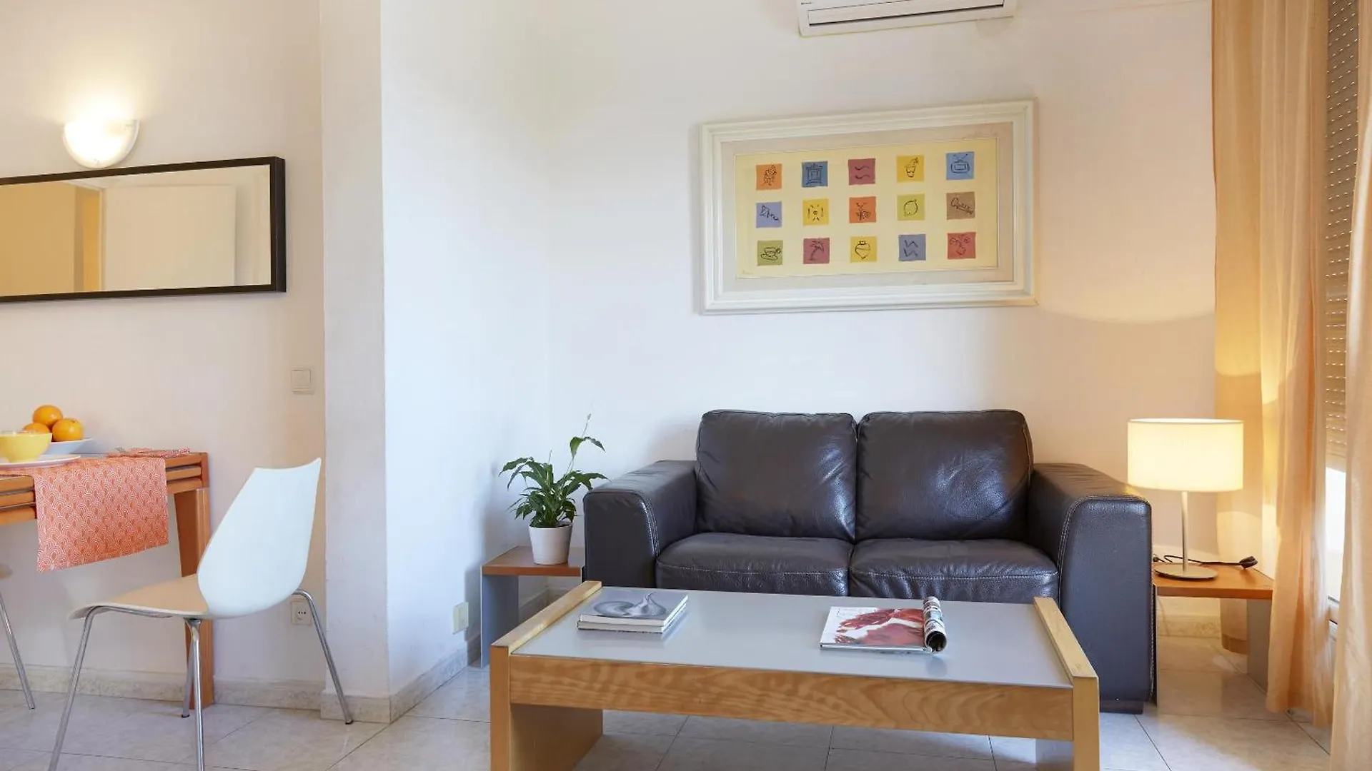 Apartamentos Calvet Barcelona