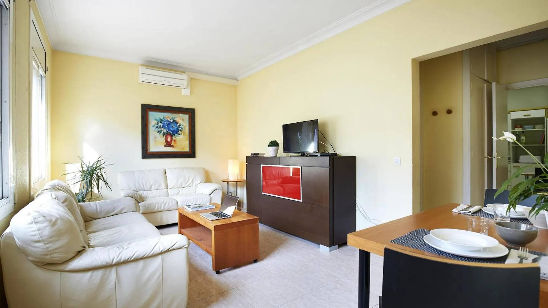 Apartamentos Calvet Barcelona 0*,  Espanha