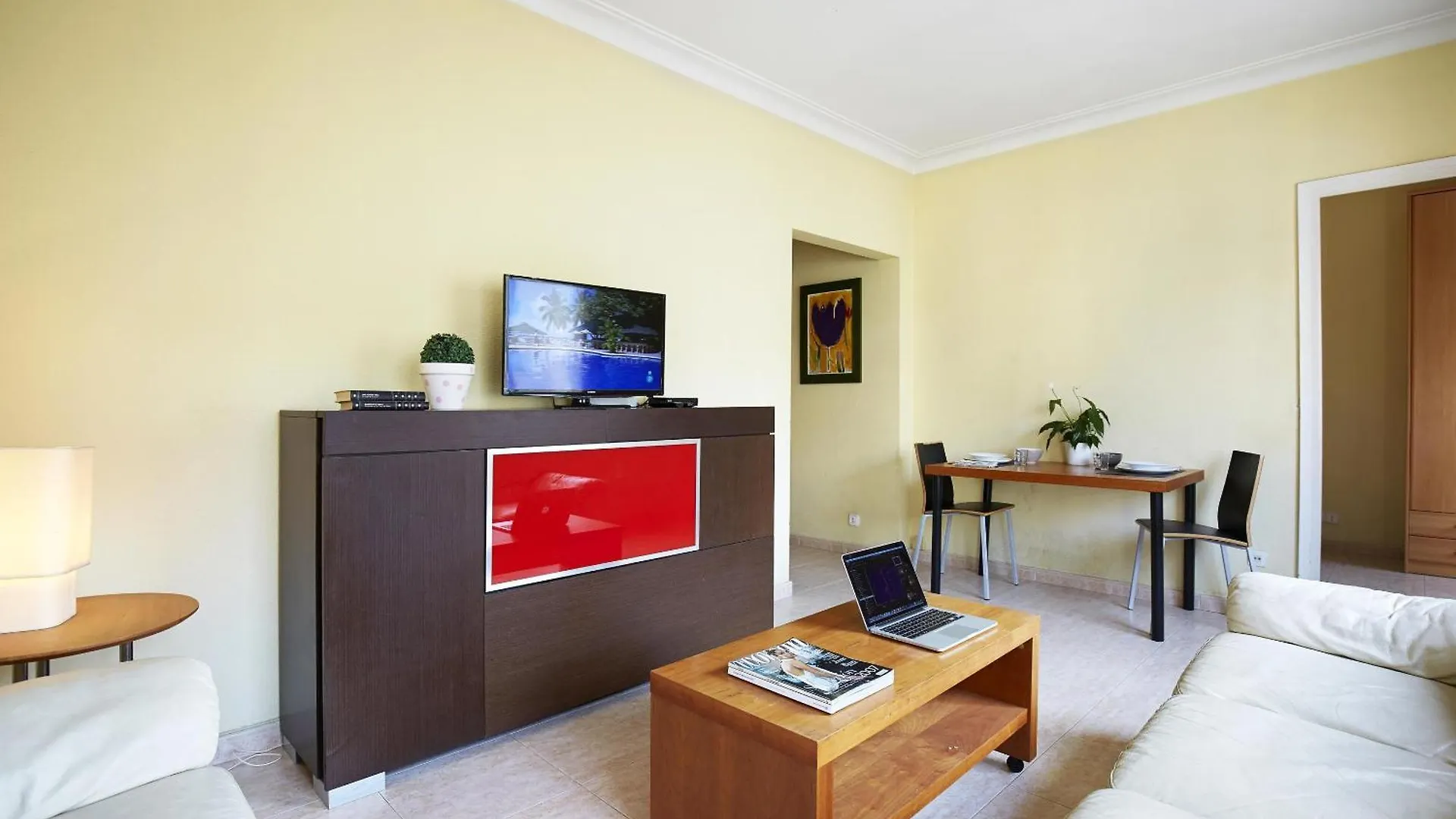 Apartamentos Calvet Barcelona