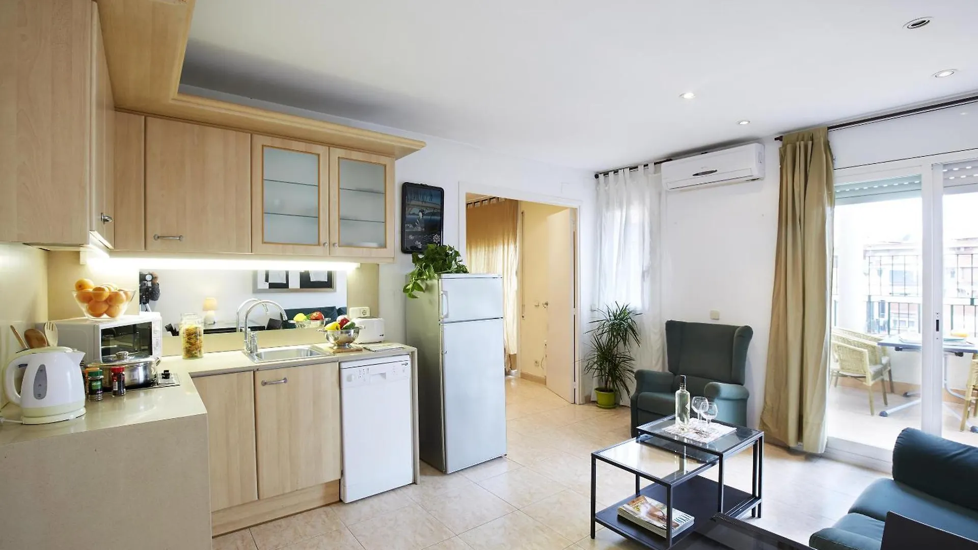 Apartamentos Calvet Barcelona 0*,