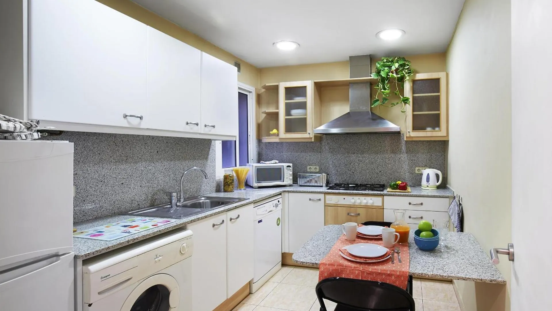 Apartamentos Calvet Barcelona
